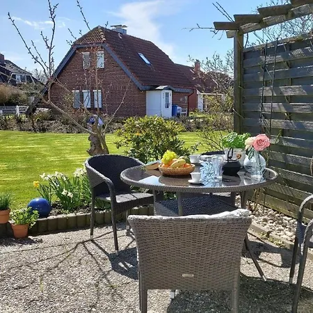 Apartment Ankerplatz 54 Grad Nord In Friedrichskoog-spitze Mit Hund Und Kind Ans Wattenmeer